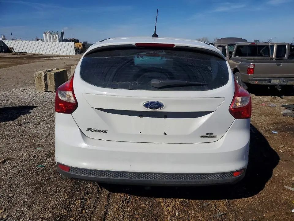2014 FORD FOCUS SE  