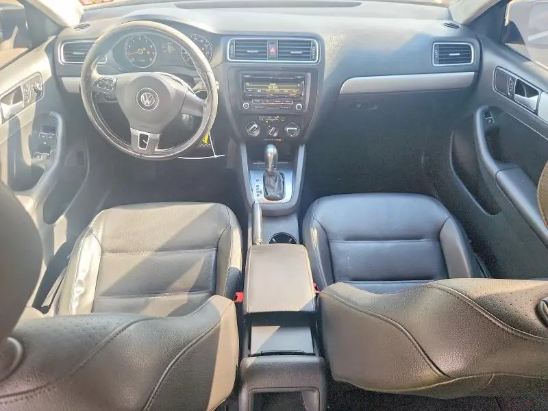 2014 VOLKSWAGEN JETTA SE  