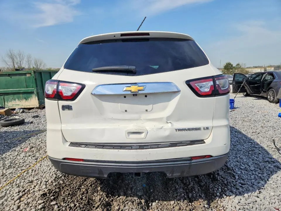 2015 CHEVROLET TRAVERSE LS  