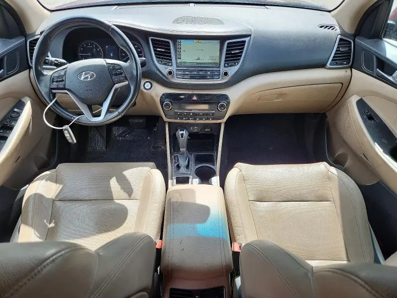 2017 HYUNDAI TUCSON SE PLUS  