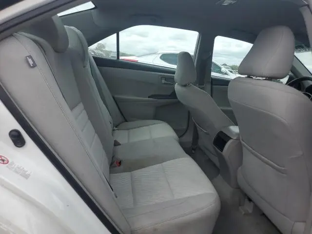 2016 TOYOTA CAMRY LE  