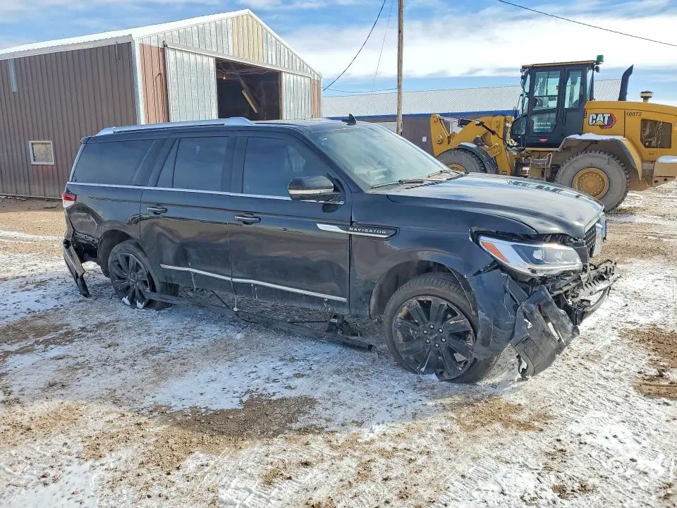 2024 LINCOLN NAVIGATOR L RESERVE  
