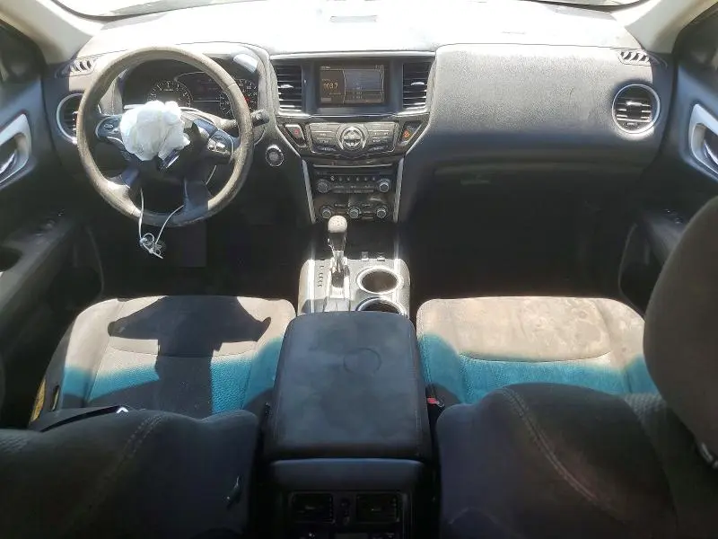2016 NISSAN PATHFINDER SV  