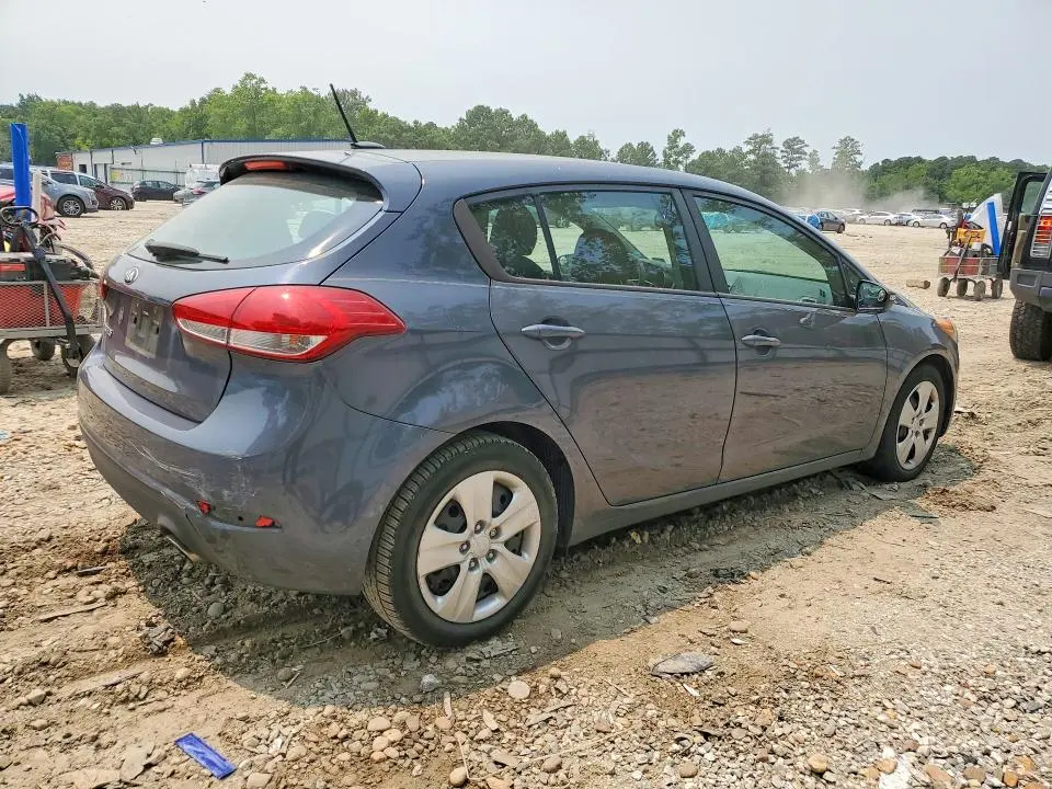 2016 KIA FORTE LX  