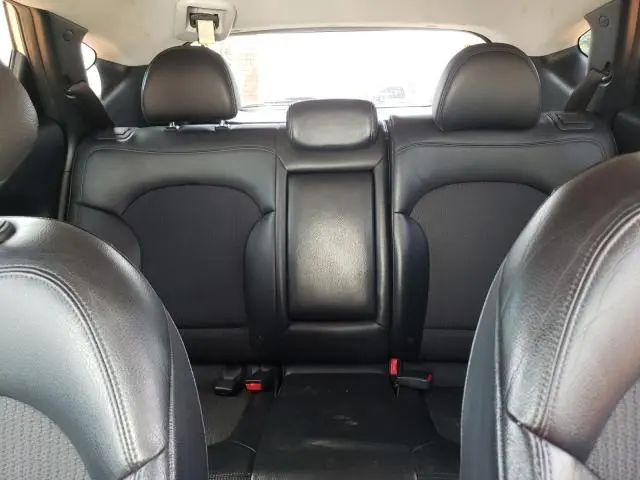2010 HYUNDAI TUCSON GLS  
