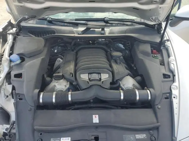 2014 PORSCHE CAYENNE GTS  