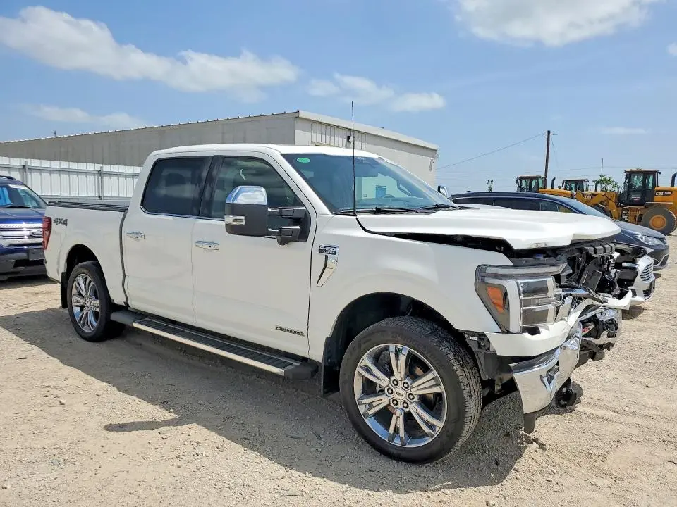 2025 FORD F150 LARIAT  