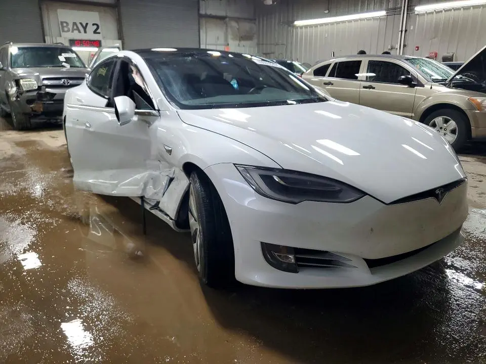 2020 TESLA MODEL S   