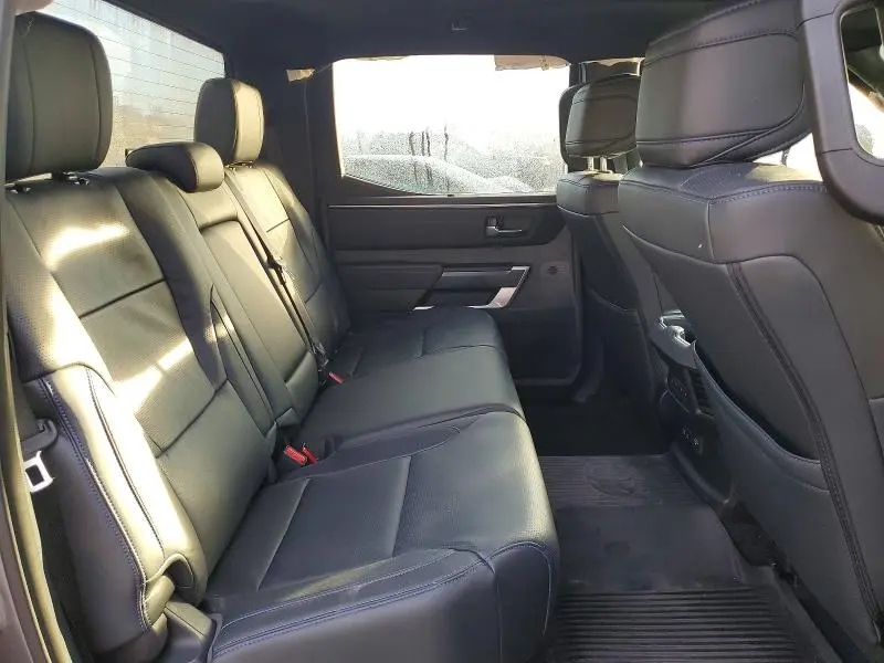 2025 TOYOTA TUNDRA CREWMAX PLATINUM  