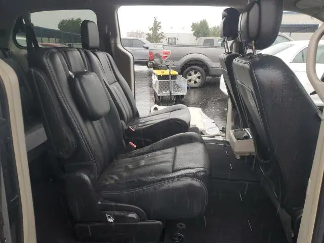 2016 CHRYSLER TOWN & COUNTRY TOURING  