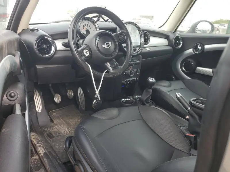 2012 MINI COOPER S  
