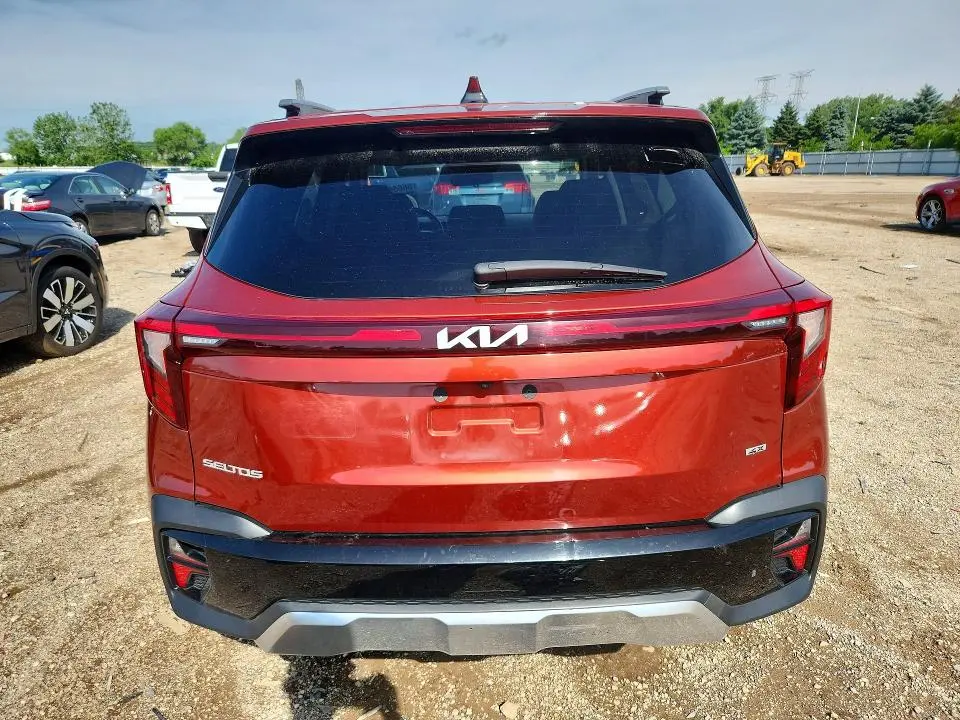 2024 KIA SELTOS S  
