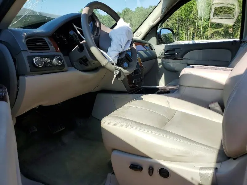 2011 CHEVROLET SILVERADO K1500 LTZ  