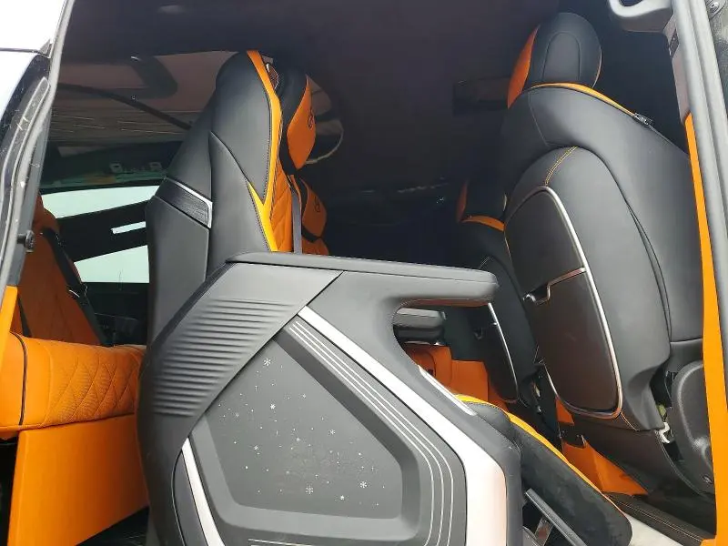 2023 MERCEDES-BENZ METRIS   