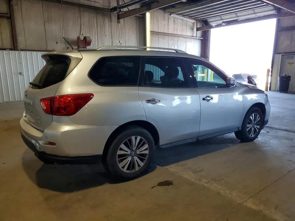 2018 NISSAN PATHFINDER SV  