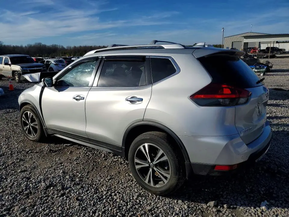2020 NISSAN ROGUE SV  