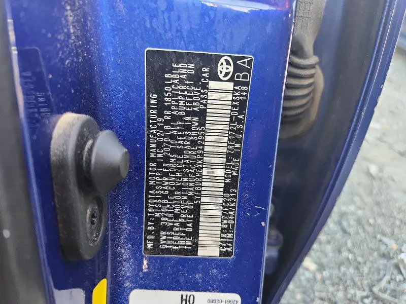 2019 TOYOTA COROLLA SE  
