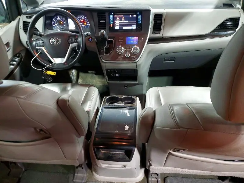 2015 TOYOTA SIENNA XLE 8-PASSENGER  