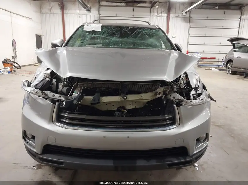 2016 TOYOTA HIGHLANDER LIMITED V6