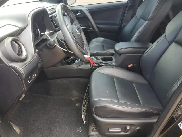 2017 TOYOTA RAV4 SE