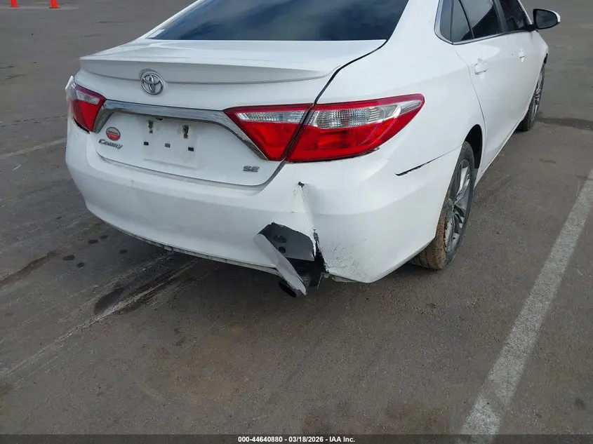 2017 TOYOTA CAMRY SE