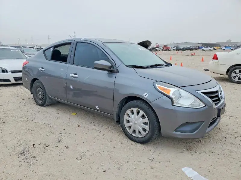 2018 NISSAN VERSA S  