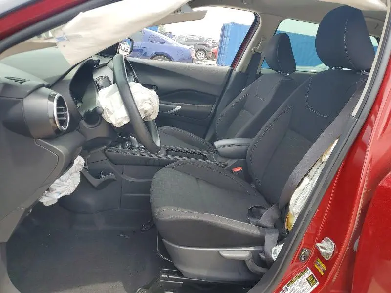 2021 NISSAN KICKS SV  