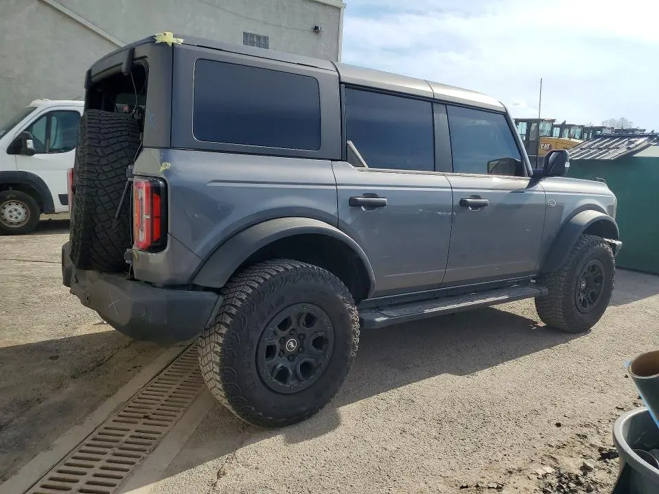 2023 FORD BRONCO BASE  