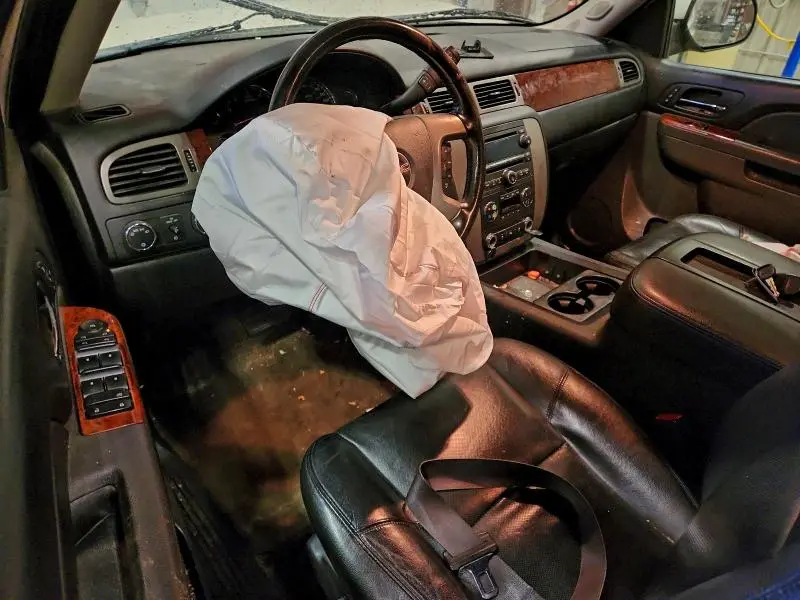 2013 GMC YUKON XL K1500 SLT  