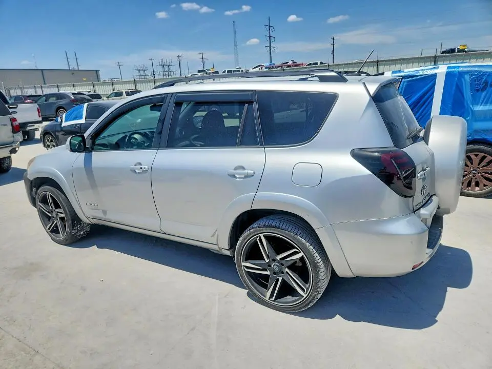 2010 TOYOTA RAV4 LIMITED  