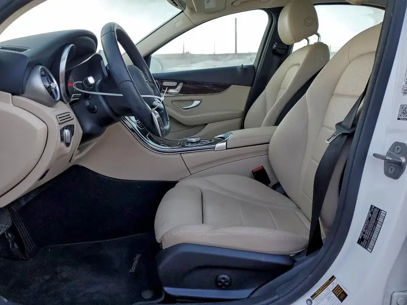 2019 MERCEDES-BENZ C 300  