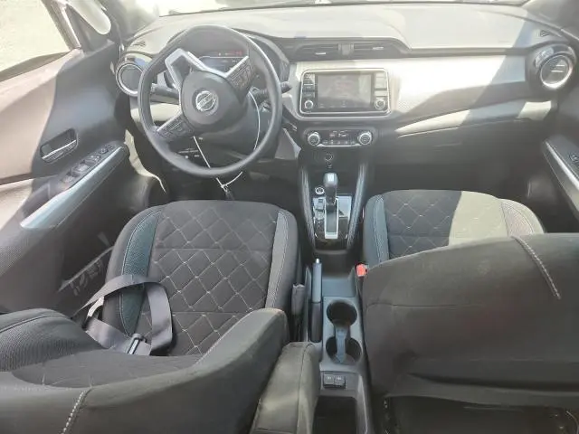 2019 NISSAN KICKS S  