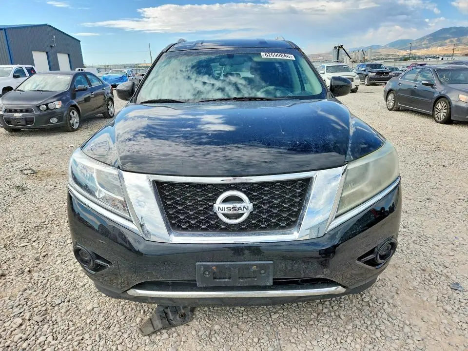 2013 NISSAN PATHFINDER S  