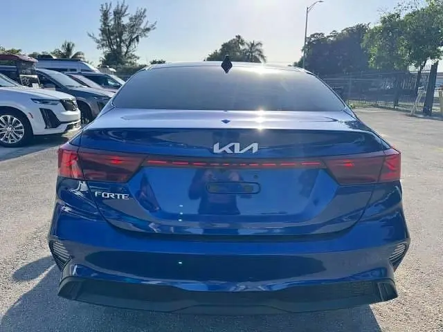 2022 KIA FORTE LXS  