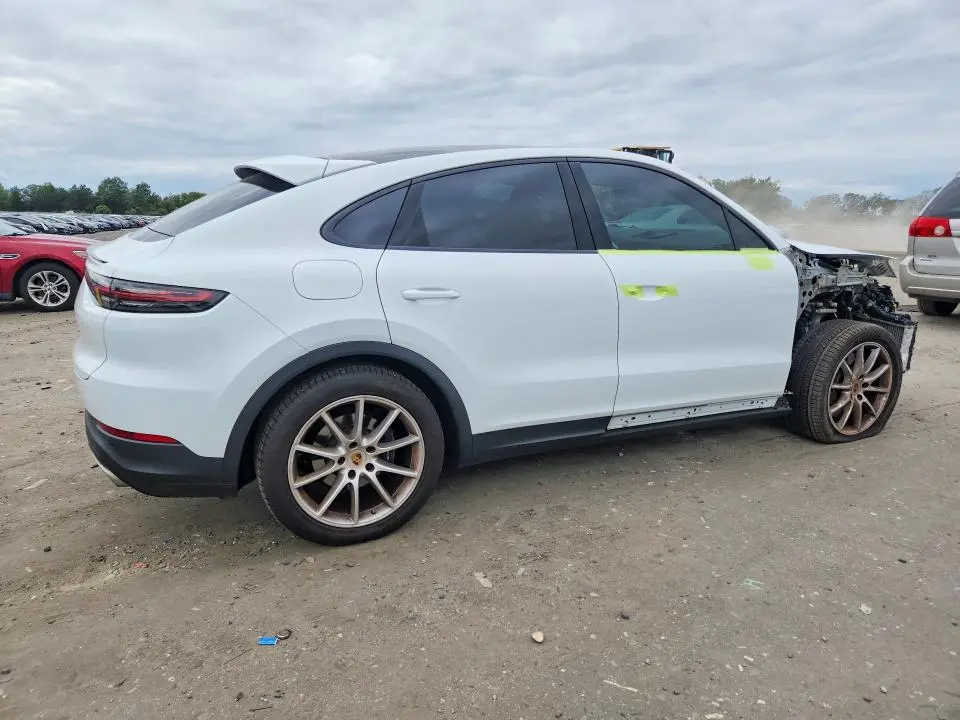 2021 PORSCHE CAYENNE COUPE  