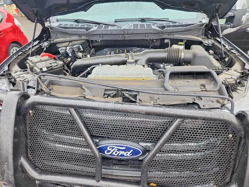 2024 FORD F150 LARIAT  