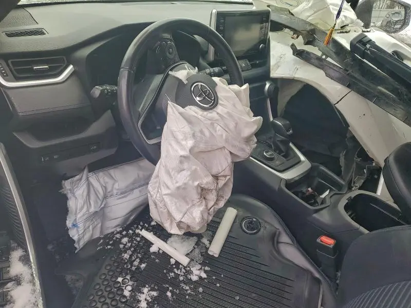 2020 TOYOTA RAV4 XSE  