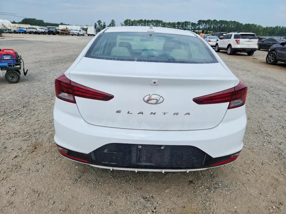 2019 HYUNDAI ELANTRA SEL  