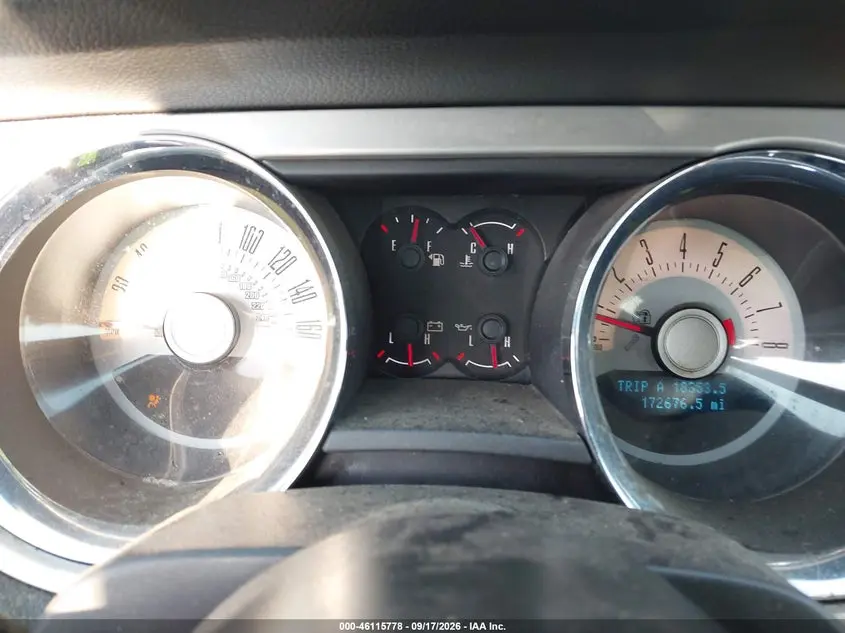2011 FORD MUSTANG V6 PREMIUM