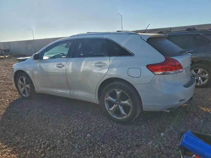 2012 TOYOTA VENZA LE  