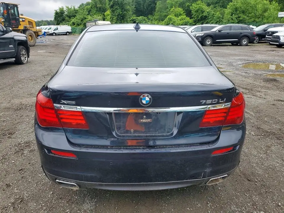2014 BMW 750 LXI  