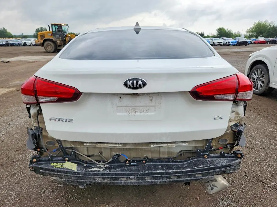 2017 KIA FORTE EX  