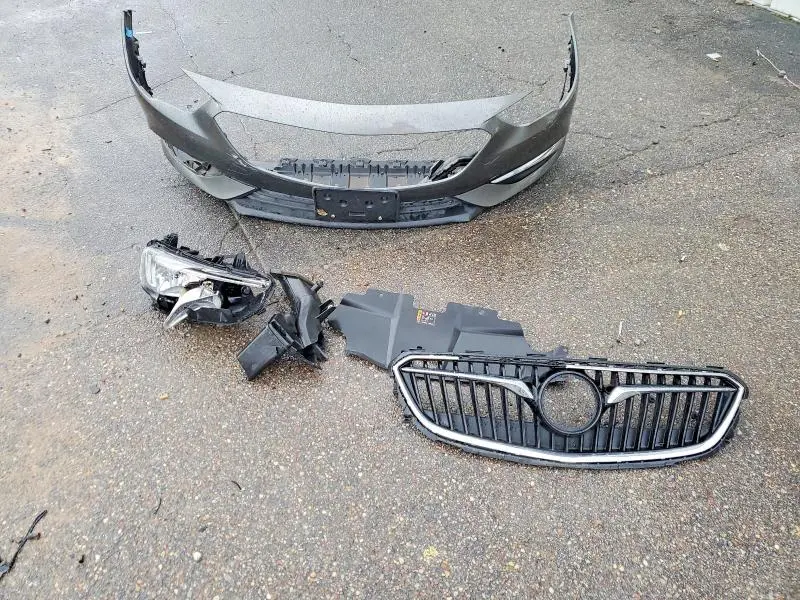 2018 BUICK REGAL PREFERRED  