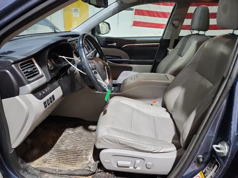 2015 TOYOTA HIGHLANDER HYBRID LIMITED  