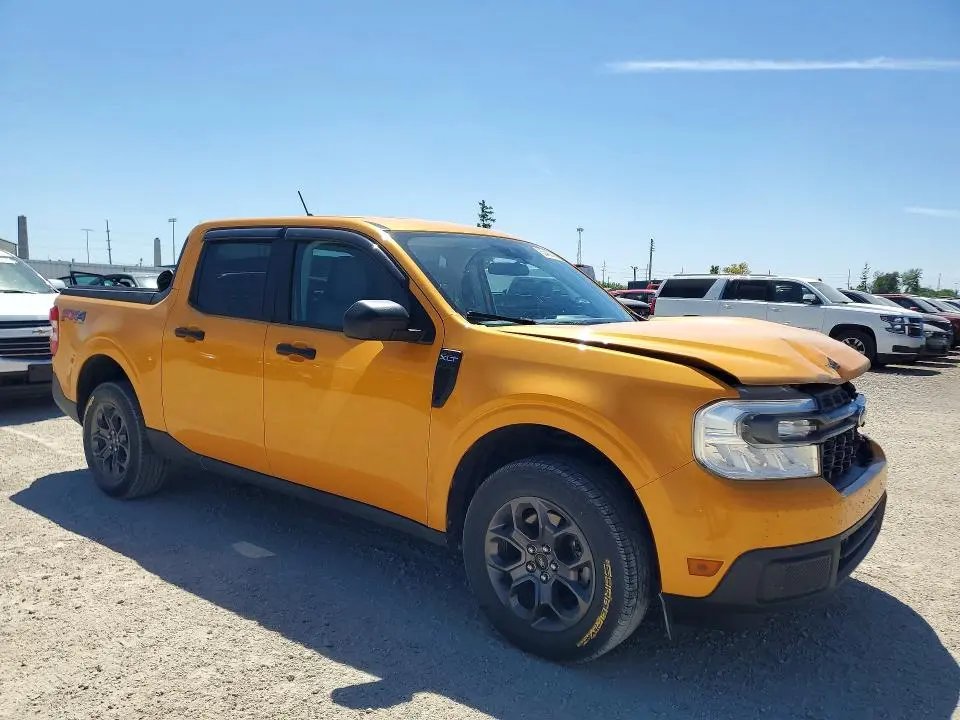 2022 FORD MAVERICK XL  