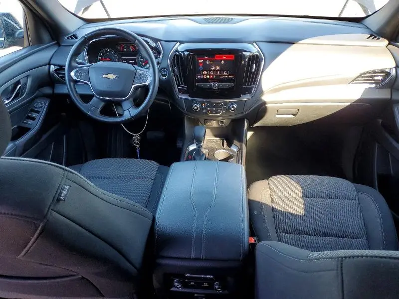 2023 CHEVROLET TRAVERSE LT  