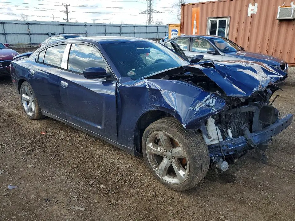 2013 DODGE CHARGER SE  