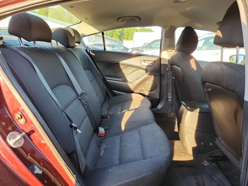 2017 KIA FORTE LX  