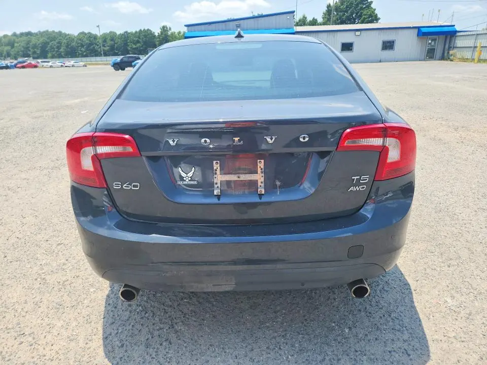 2013 VOLVO S60 T5  
