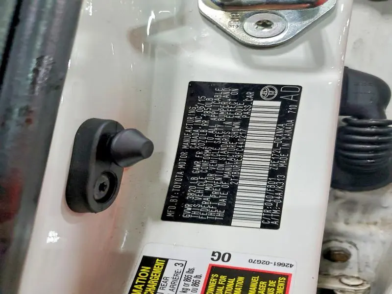 2015 TOYOTA COROLLA LE  